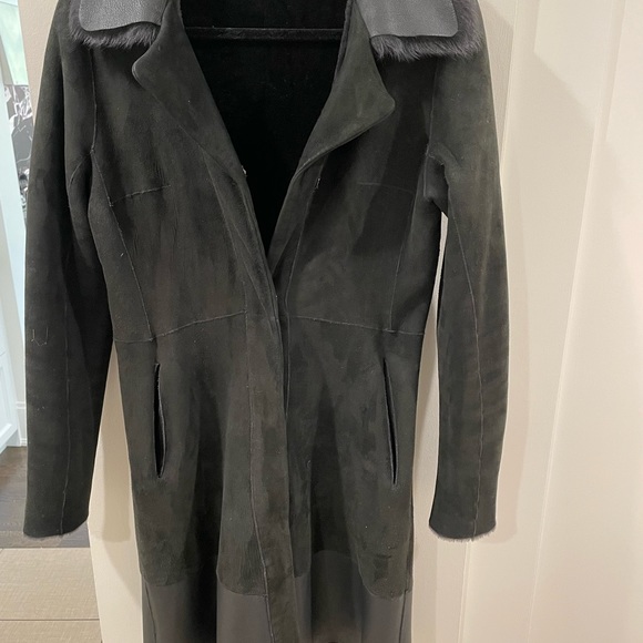 SHEARLING COAT REVERSIBLE! - Picture 5 of 11